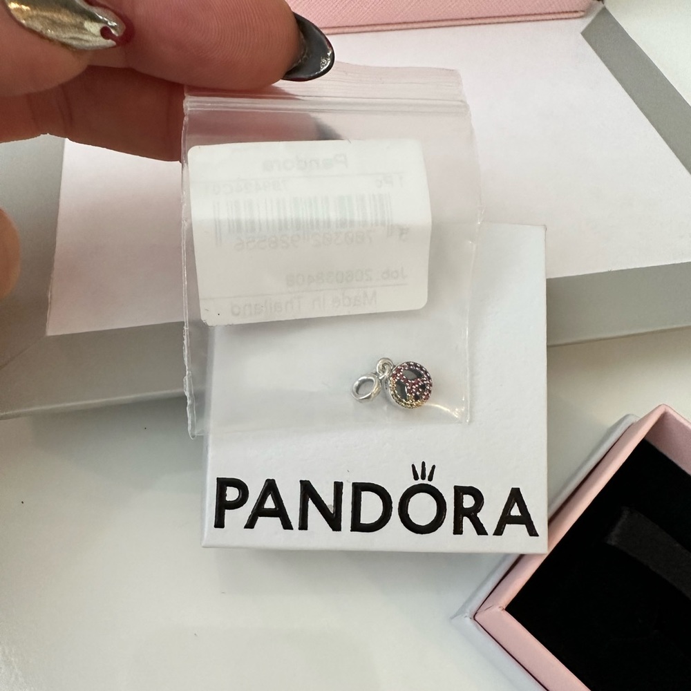 Pandora Small leather jewelry box - Picture 6 of 6